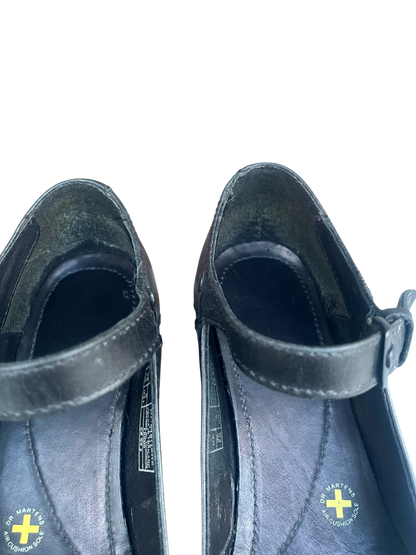 Dr. Martens 11916 heels