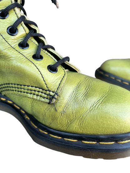 Dr. Martens 1460 MIE patent