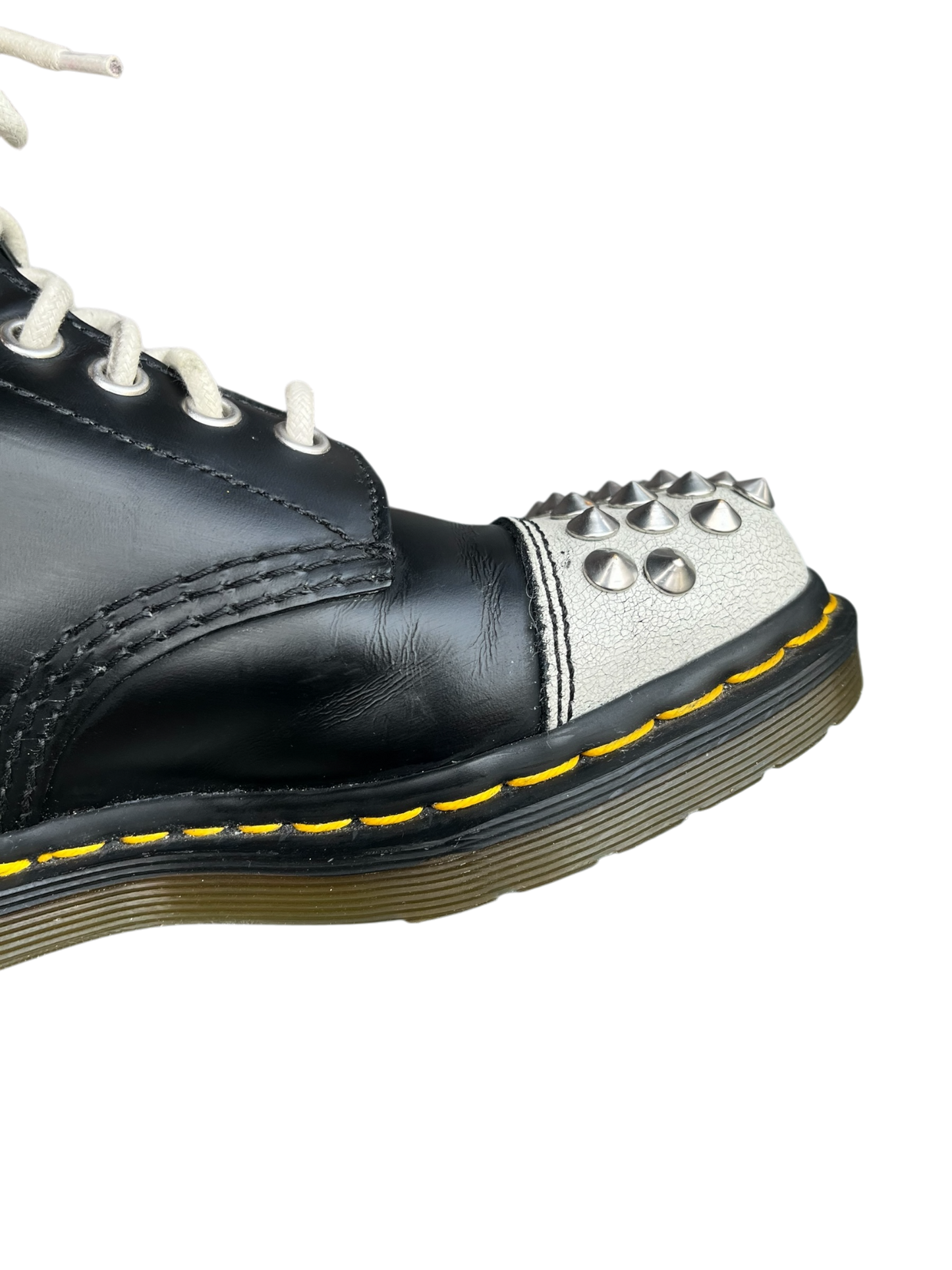 Dr. Martens Dai limited edition