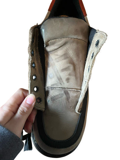 Dr. Martens 8345 MIE Buzz sole