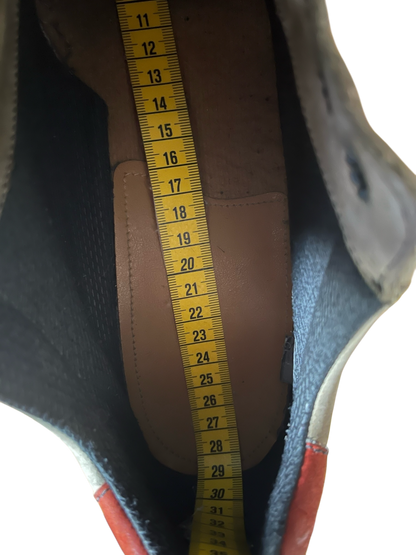 Dr. Martens 8345 MIE Buzz sole