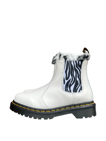 Dr. Martens 2976 Leonore furlined zebra