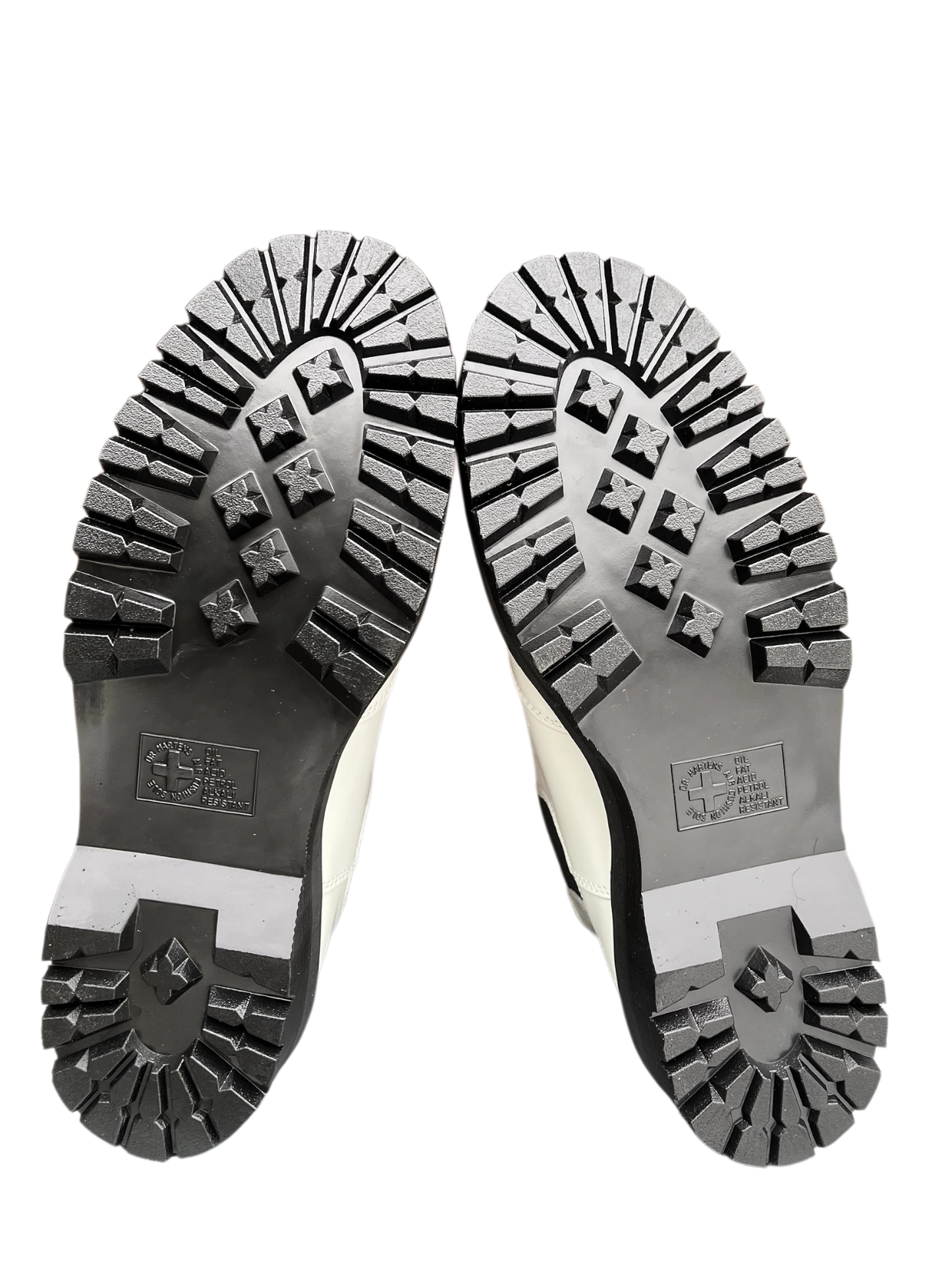 Dr. Martens 2976 Quad Chelsea boots