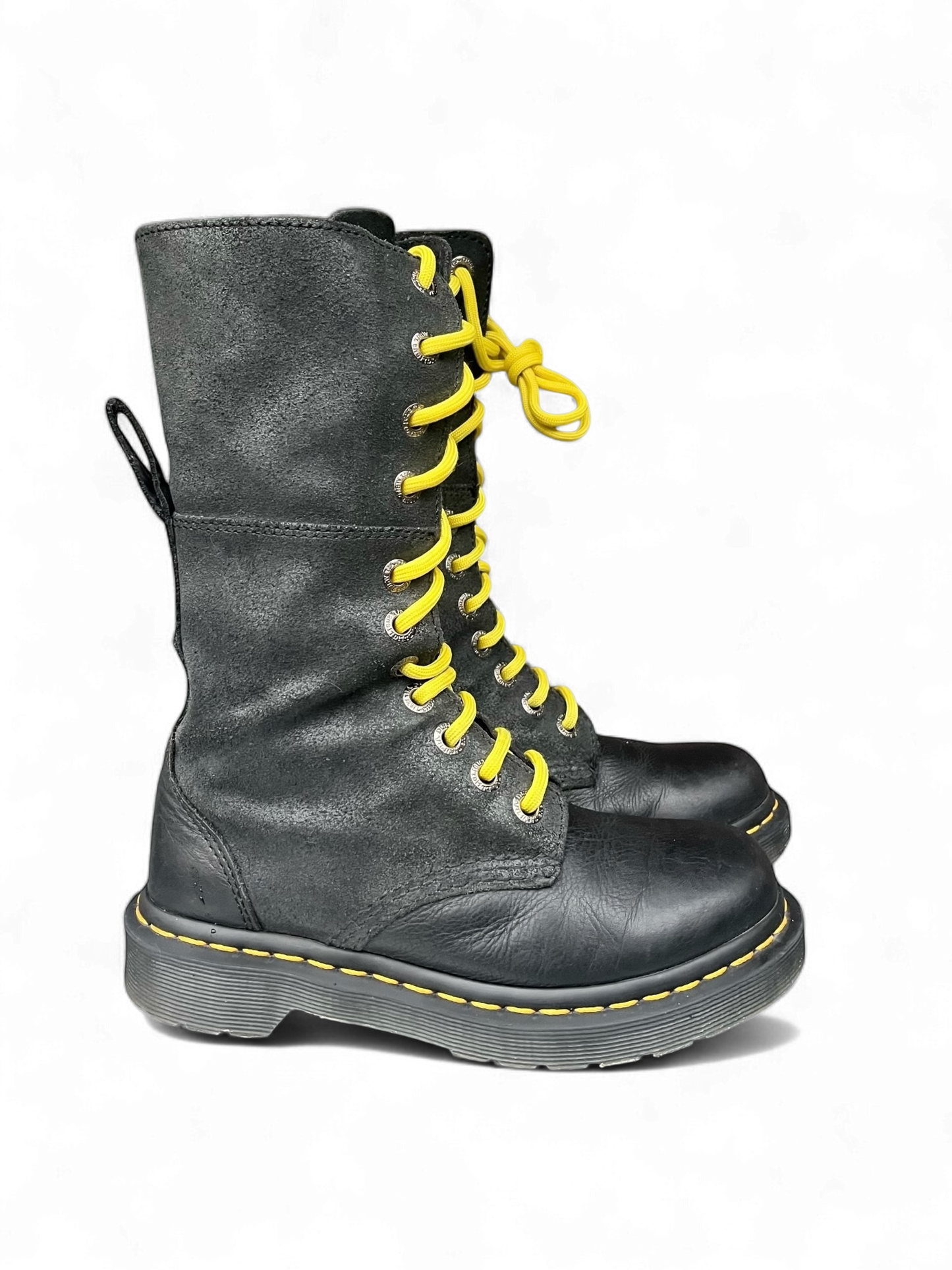 Dr. Martens Hazil Virginia