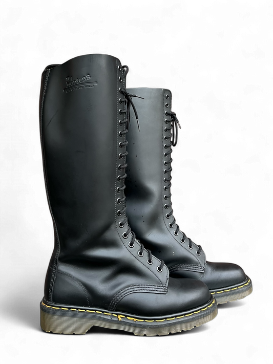 Dr. Martens 1420 MIE high boots