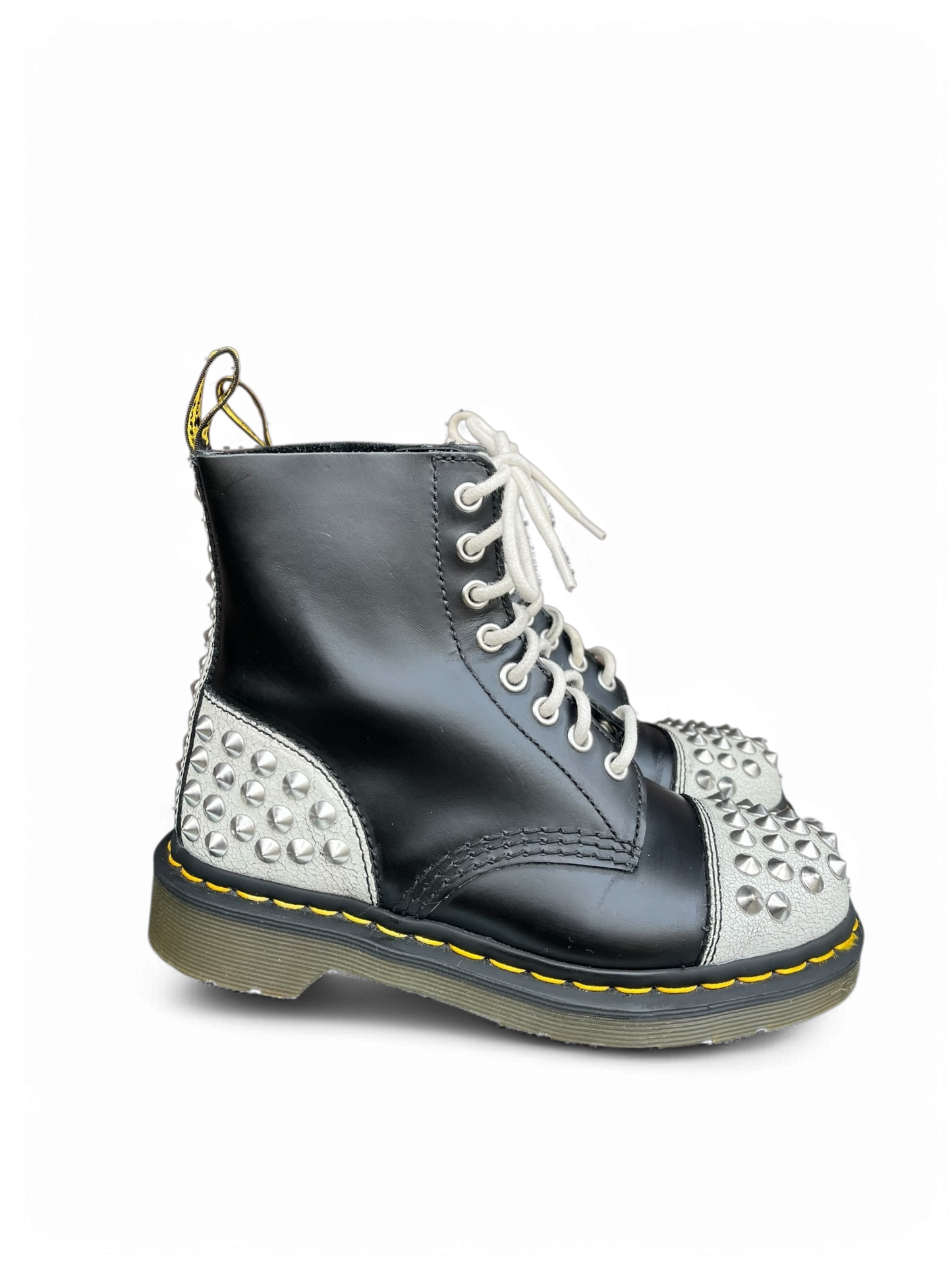 Dr. Martens Dai limited edition