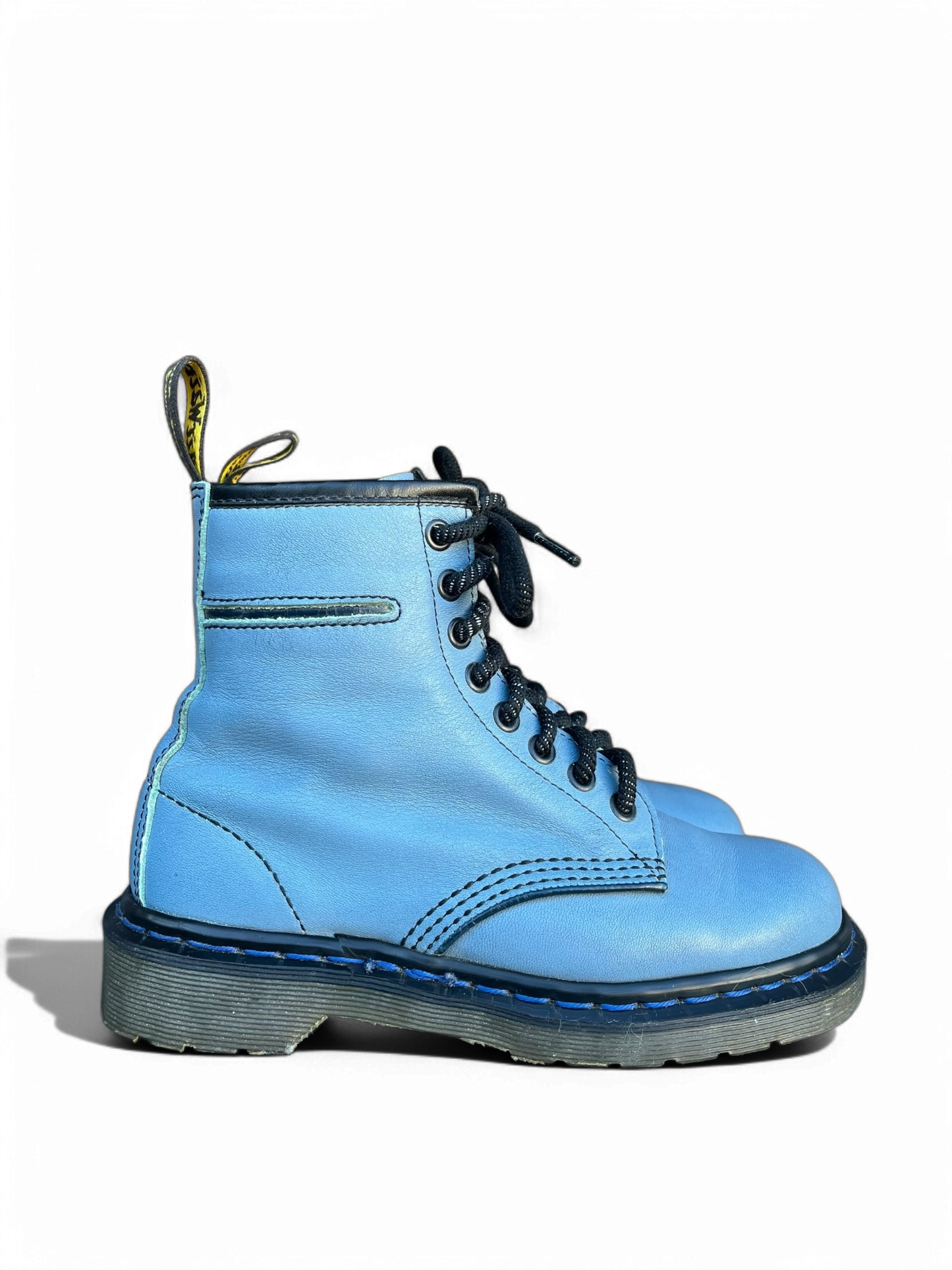 Dr. Martens 1A37 MIE “Forget me knot”