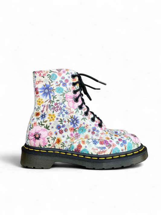 Dr. Martens 1460 Pascal Wanderlust