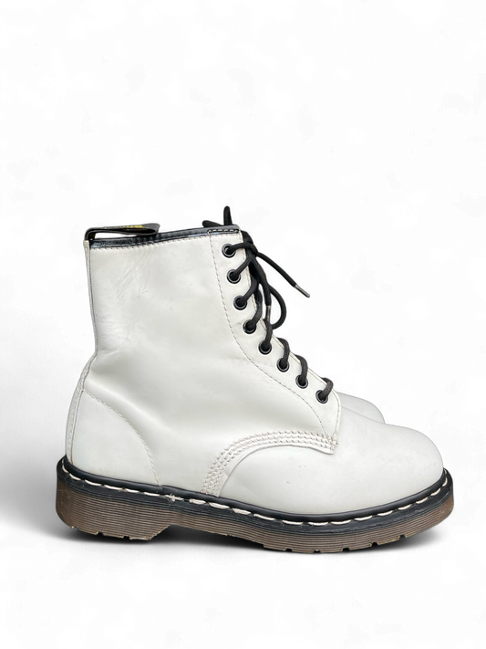 Dr. Martens 1460 MIE White stitch