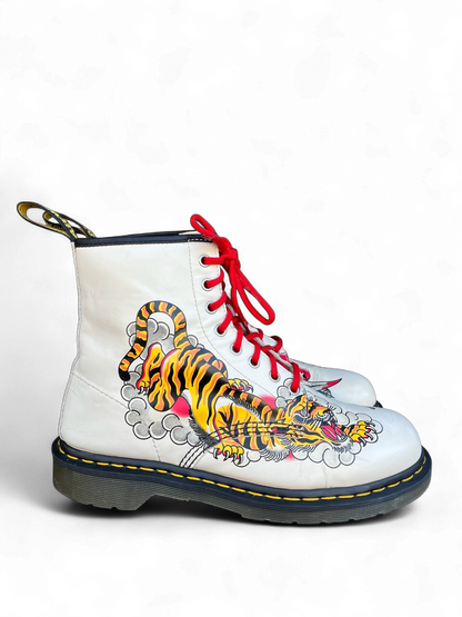 Dr. Martens 1460 x Grez backhand tattoo