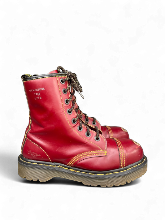 Dr. Martens 2A42 Exposed steel toe