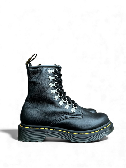 Dr. Martens 1460 Laced