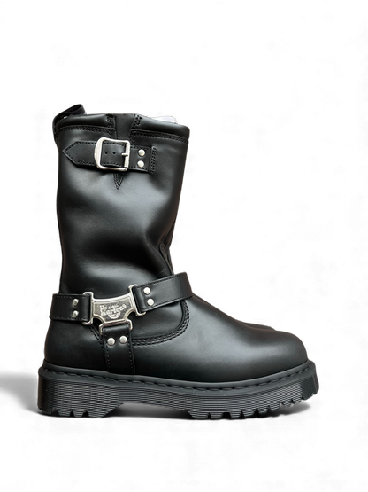 Dr. Martens Anistone hi black