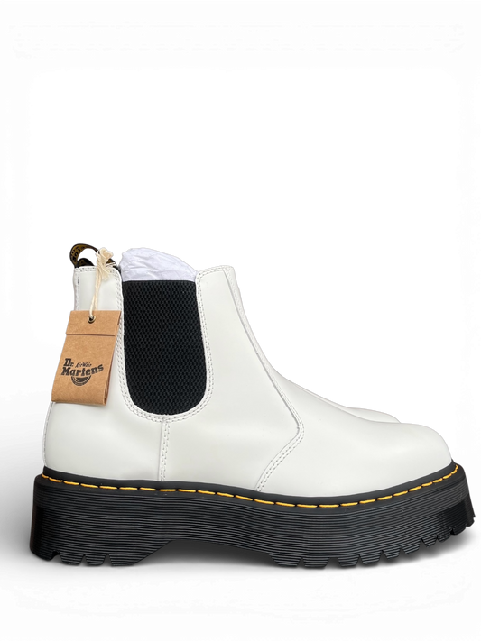 Dr. Martens 2976 Quad Chelsea boots