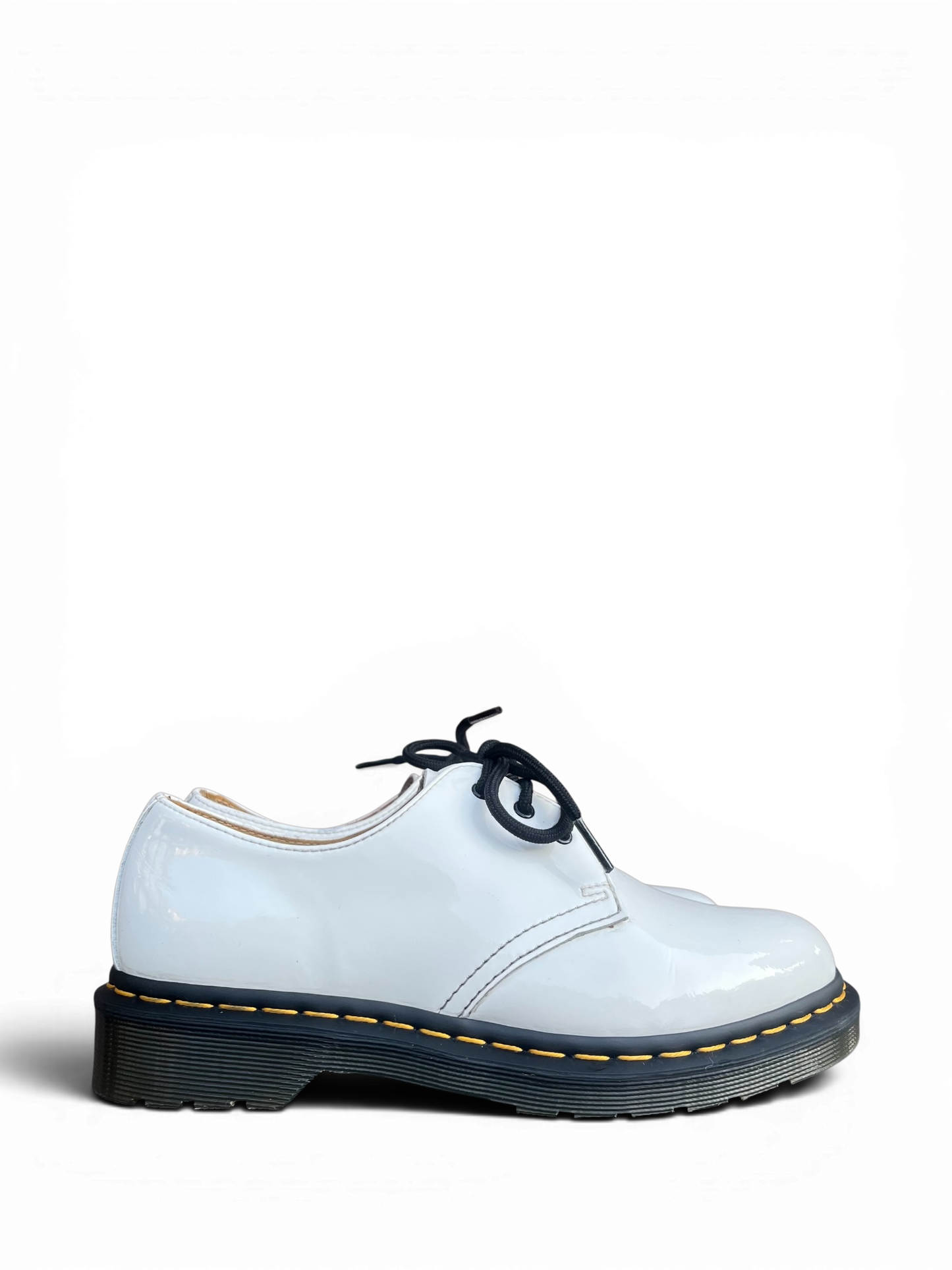 Dr. Martens 26754 Patent white