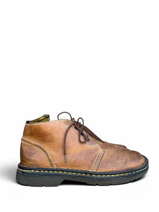 Dr. Martens 11038 Vintage chukka boots